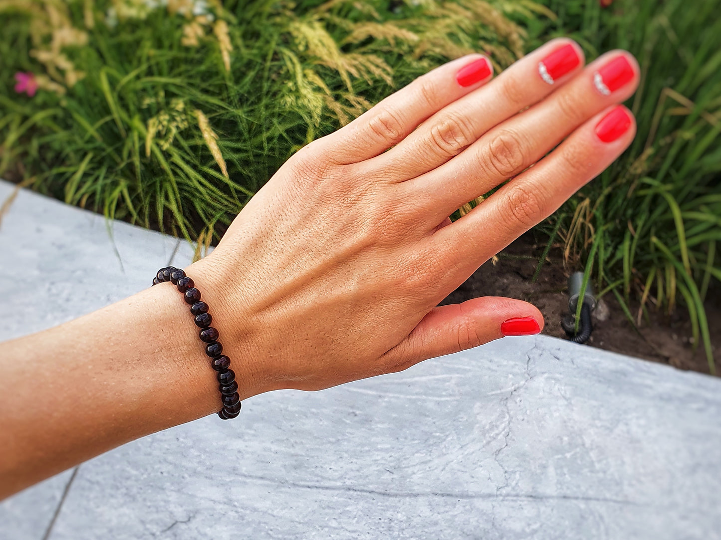 Polished cherry amber adult bracelet