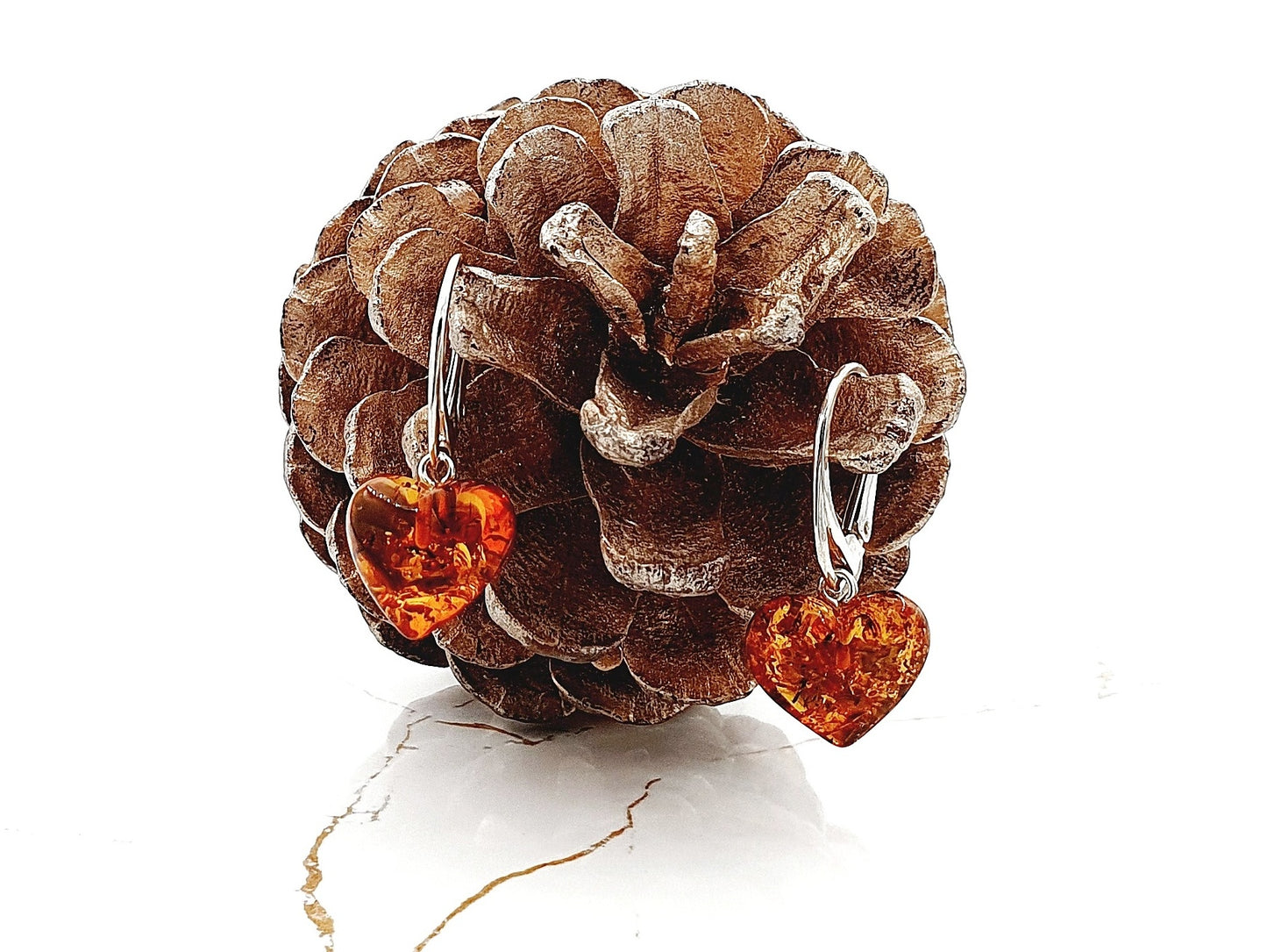 Fashion Baltic amber earrings for adult