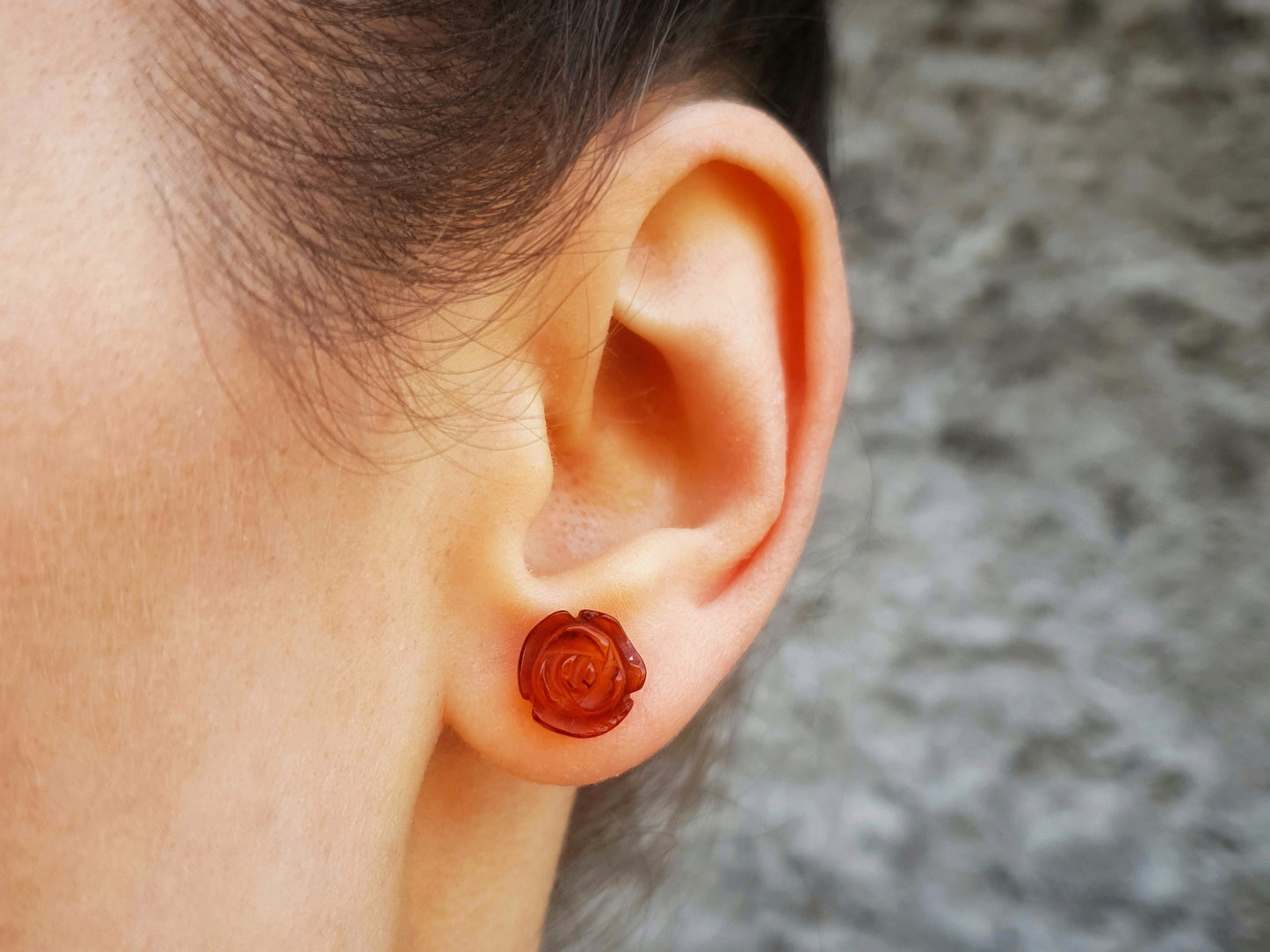 minimalist amber earrings engraved rose