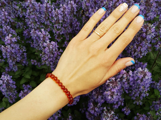 women amber bracelet without clasp