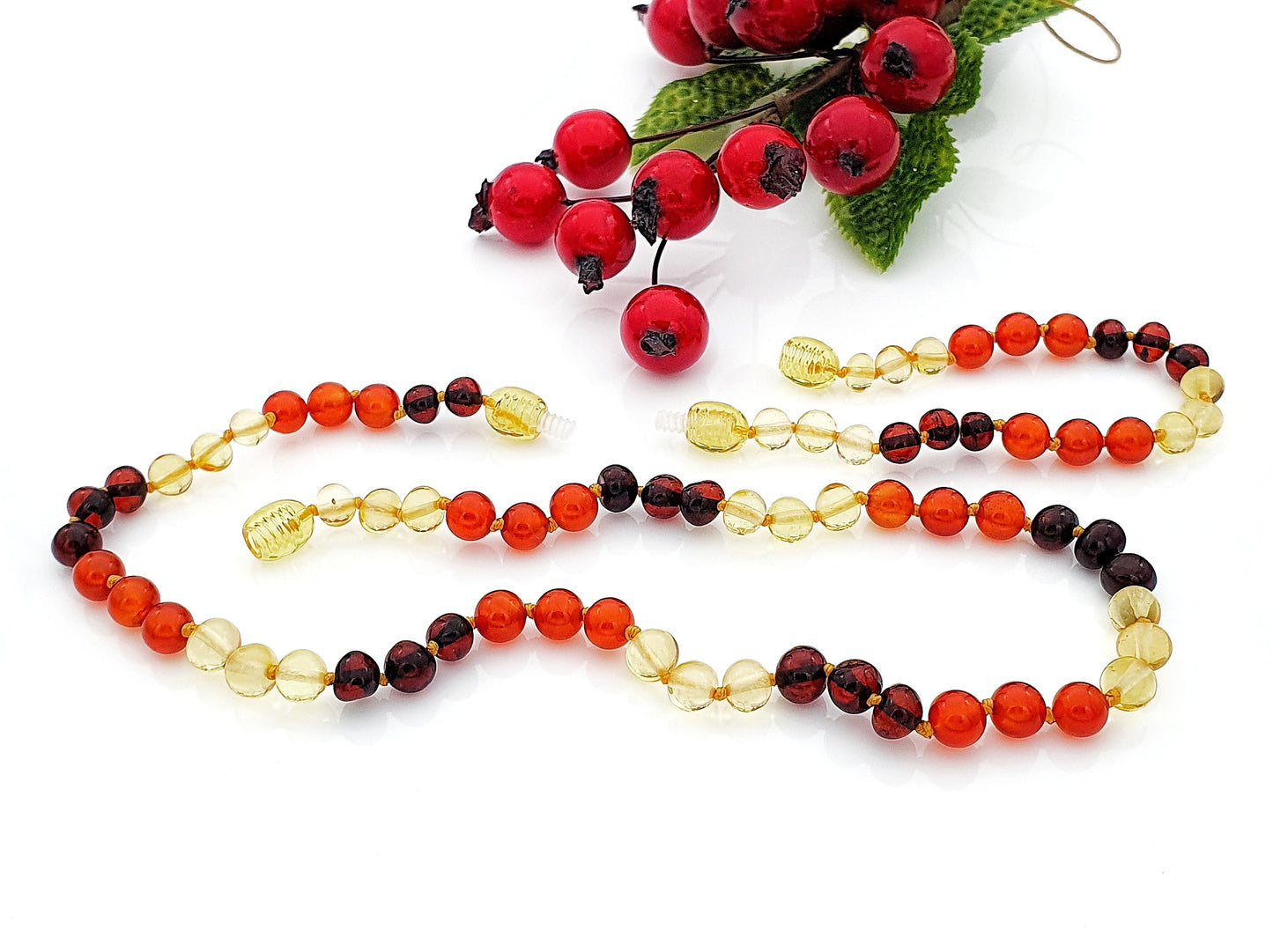 Red carnelian stones with Baltic amber