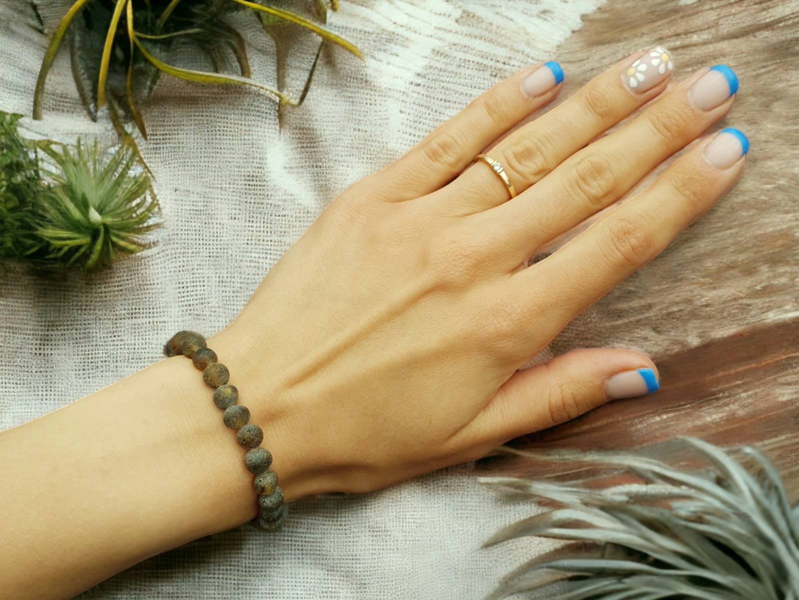 Natural green color amber bracelet