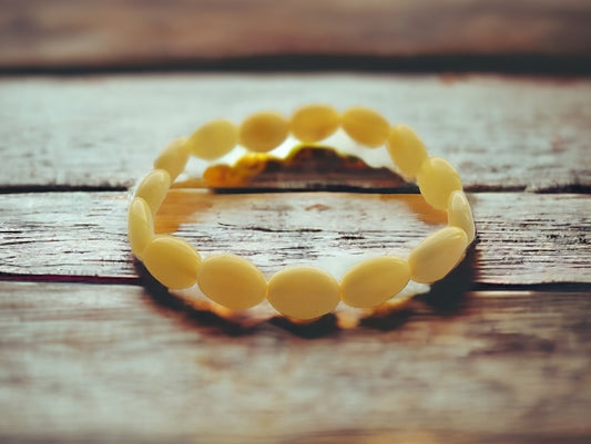 polished elastic white amber adult bracelet