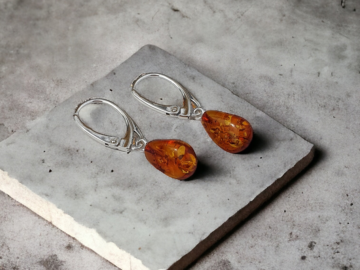 Fashion minimalist Baltic amber dangle earrings drop shape